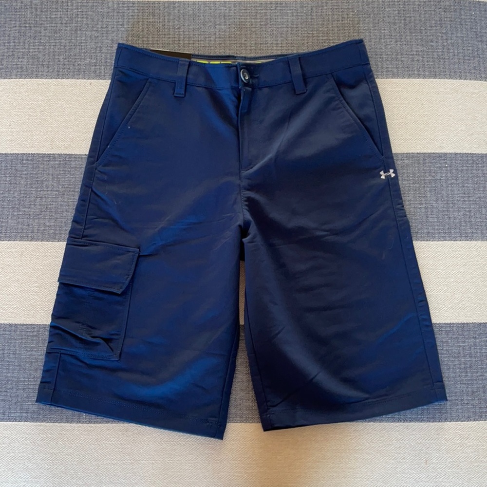 Under armor navy cargo shorts youth large heat gear